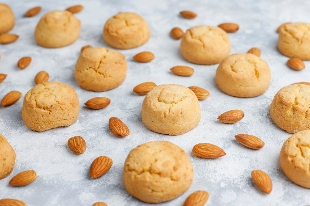 Almond cookies